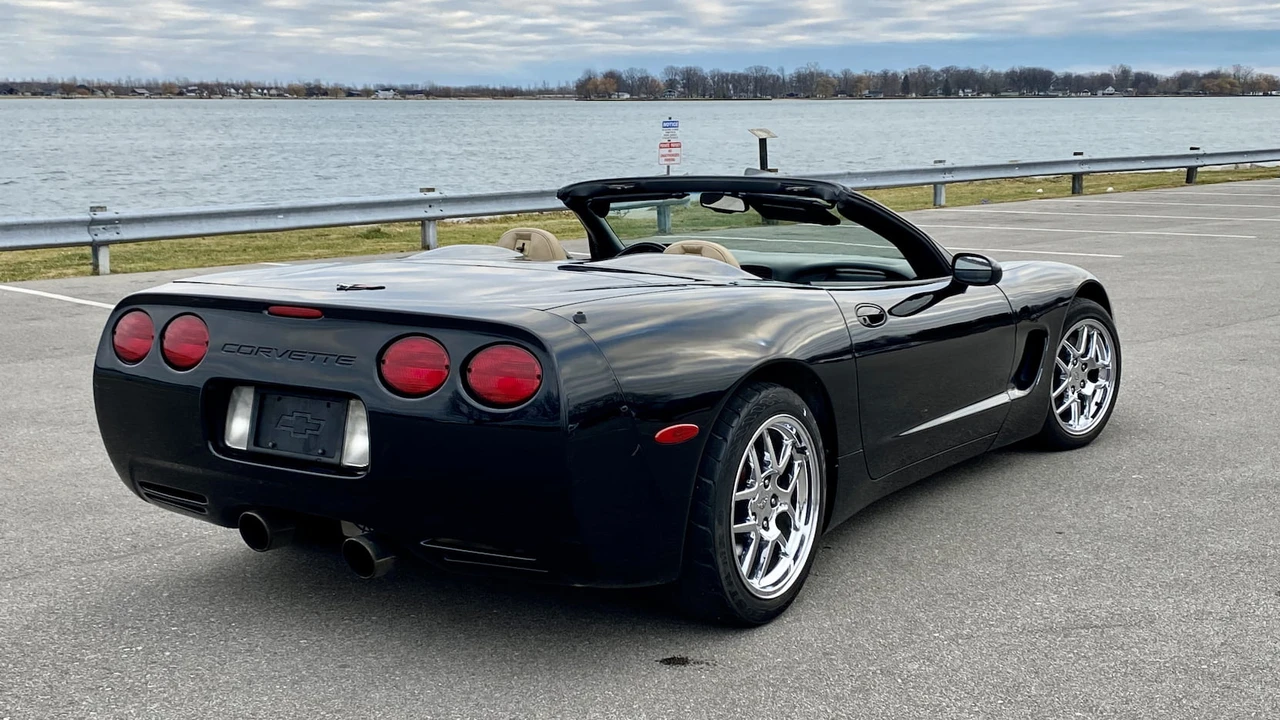 1999 Chevrolet Corvette C5 - Image 17 of 18