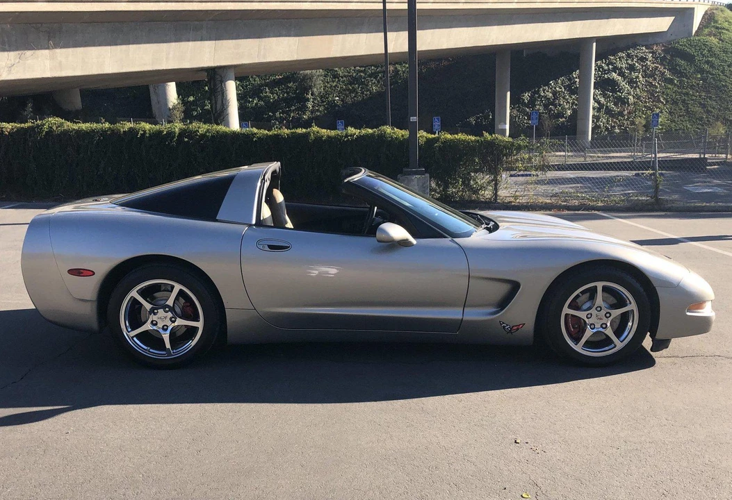 1999 Chevrolet Corvette C5 - Image 2 of 31