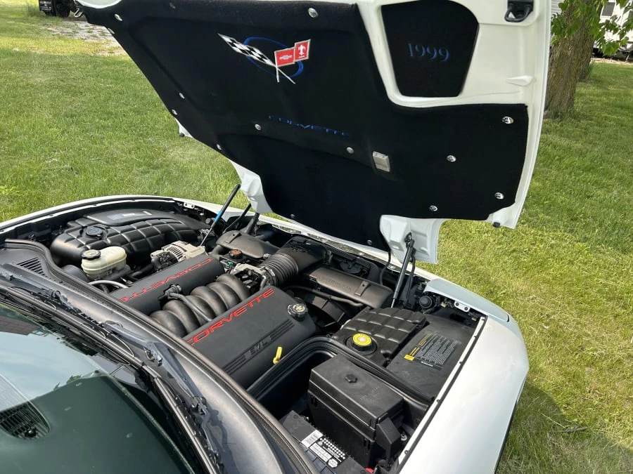 1999 Chevrolet Corvette C5 - Image 8 of 9