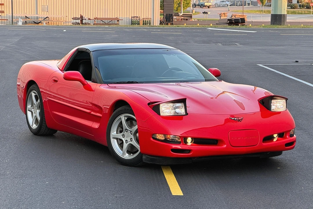 1999 Chevrolet Corvette C5 - Image 2 of 31