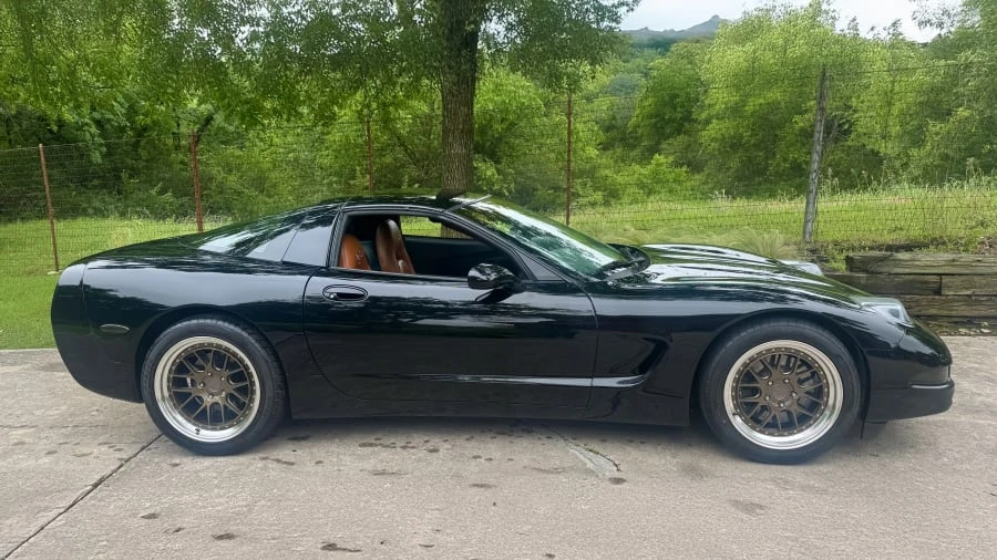 1999 Chevrolet Corvette C5 - Image 2 of 10
