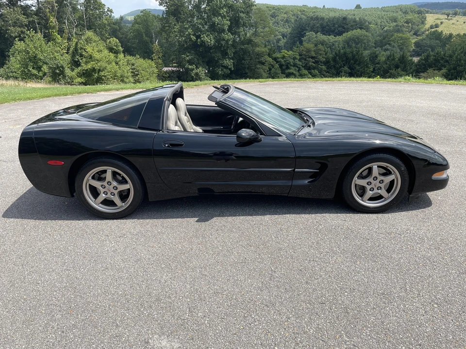 1999 Chevrolet Corvette C5 - Image 18 of 31