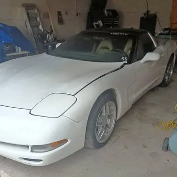 1999 Chevrolet Corvette Coupe 2D