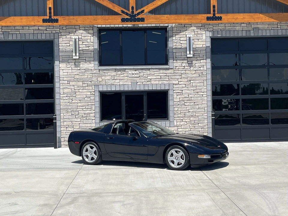1999 Chevrolet Corvette C5 - Image 2 of 31