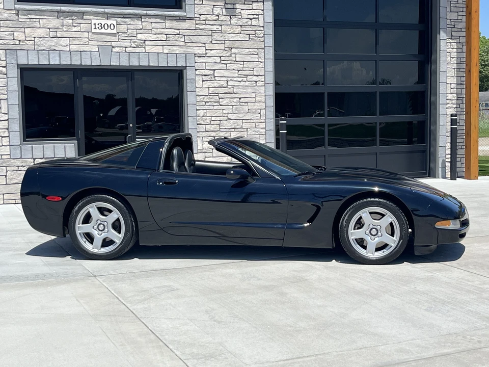 1999 Chevrolet Corvette C5 - Image 5 of 31