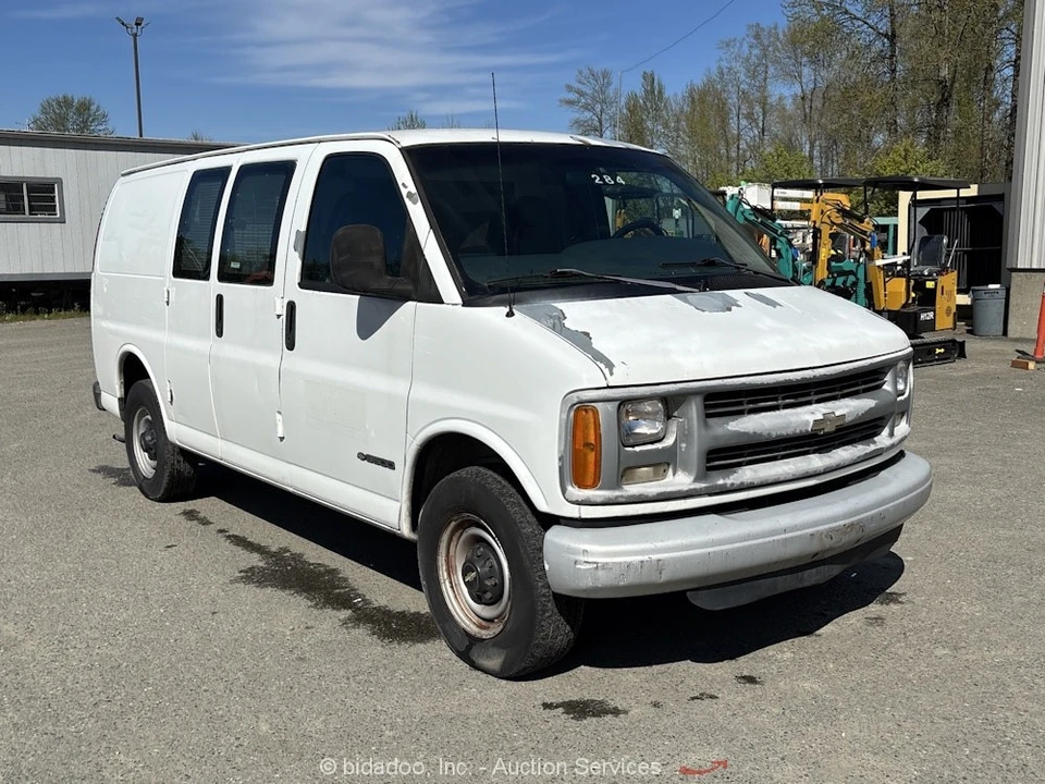 1999 Chevrolet Express - Image 2 of 12