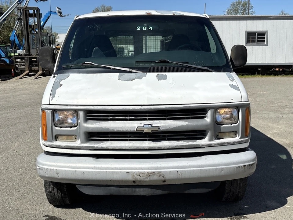 1999 Chevrolet Express - Image 6 of 12