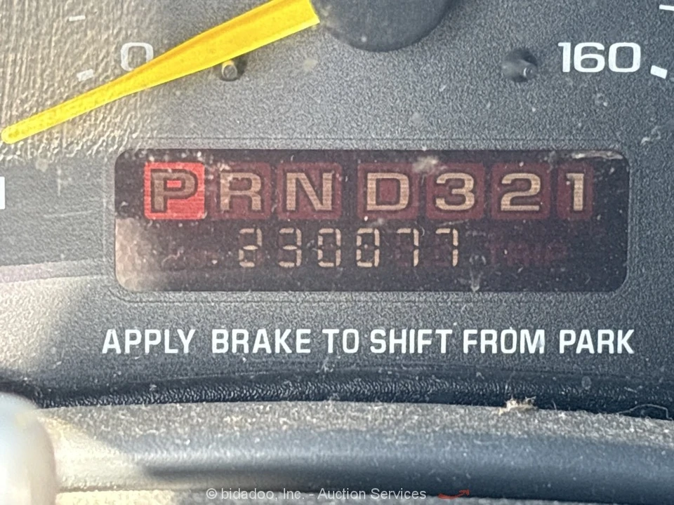 1999 Chevrolet Express - Image 8 of 12