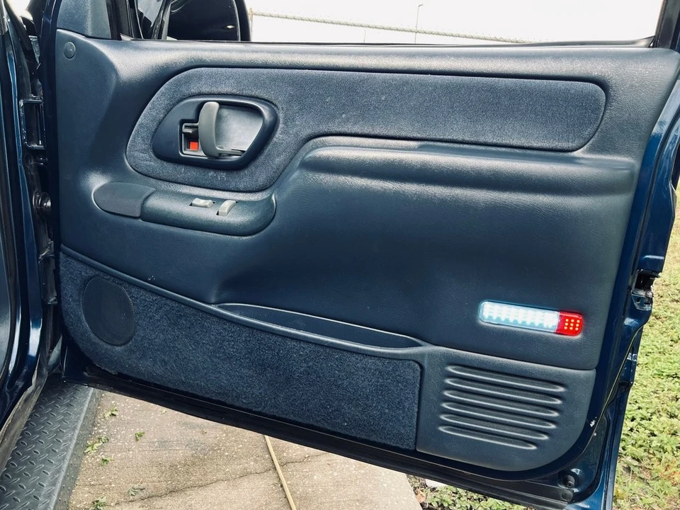 1999 Chevrolet Silverado 1st Gen - Image 18 of 21
