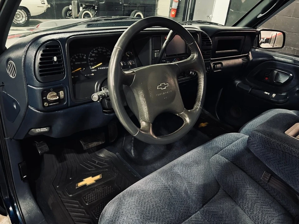 1999 Chevrolet Silverado 1st Gen - Image 16 of 21