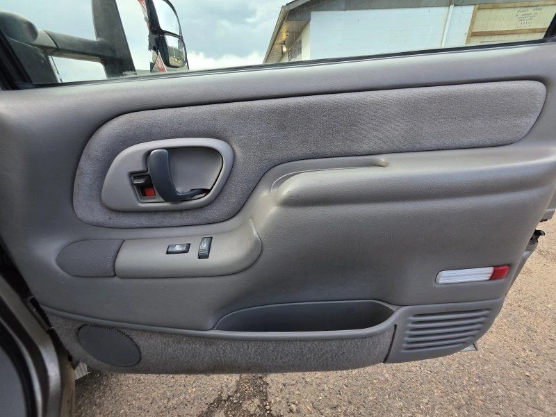 1999 Chevrolet C/K 4th Gen - Image 25 of 31