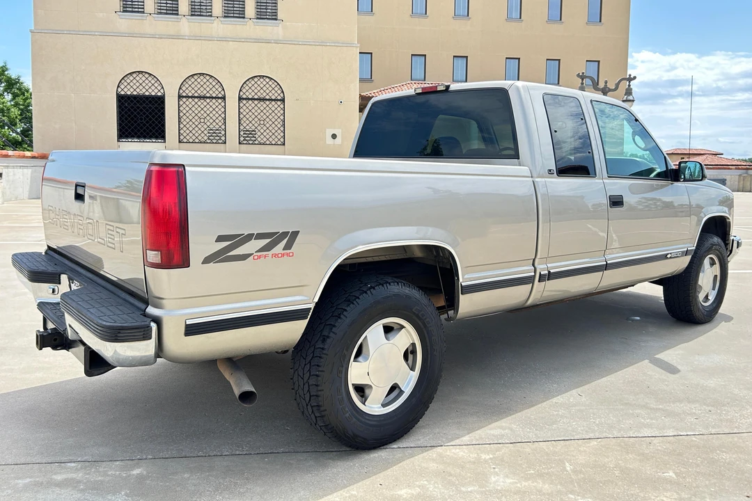 1999 Chevrolet C/K 4th Gen - Image 5 of 31