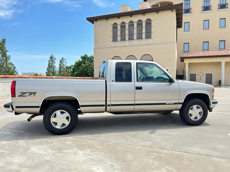 1999 Chevrolet C/K 4th Gen - Image 17 of 31