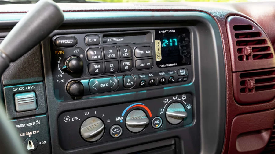 1999 Chevrolet C/K 4th Gen - Image 7 of 26