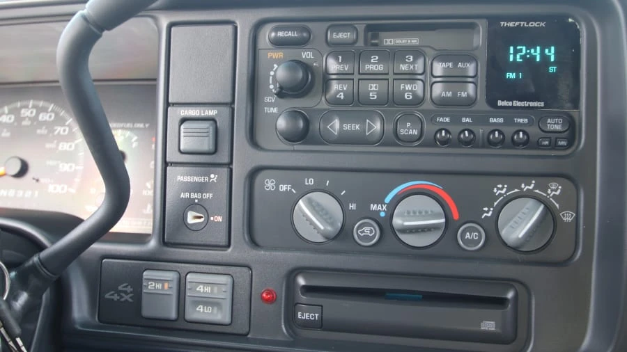 1999 Chevrolet C/K 4th Gen - Image 6 of 23