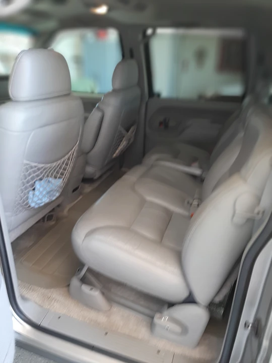 1999 Chevrolet Suburban 8th Gen - Image 11 of 17