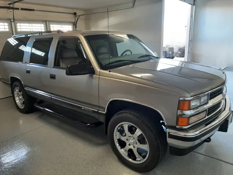 1999 Chevrolet K1500 Suburban LT