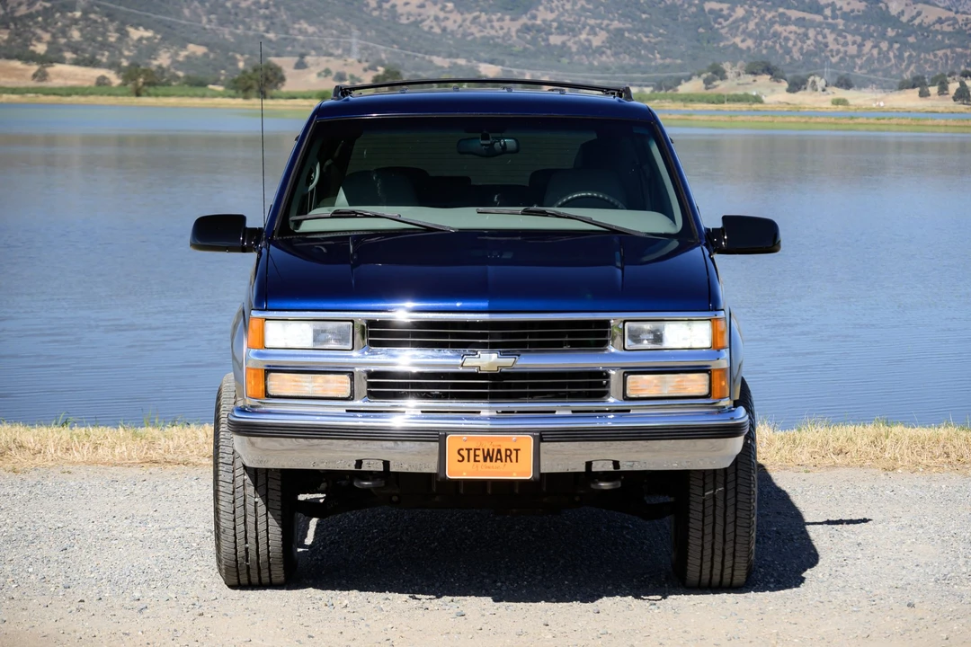 1999 Chevrolet Suburban 8th Gen - Image 5 of 31