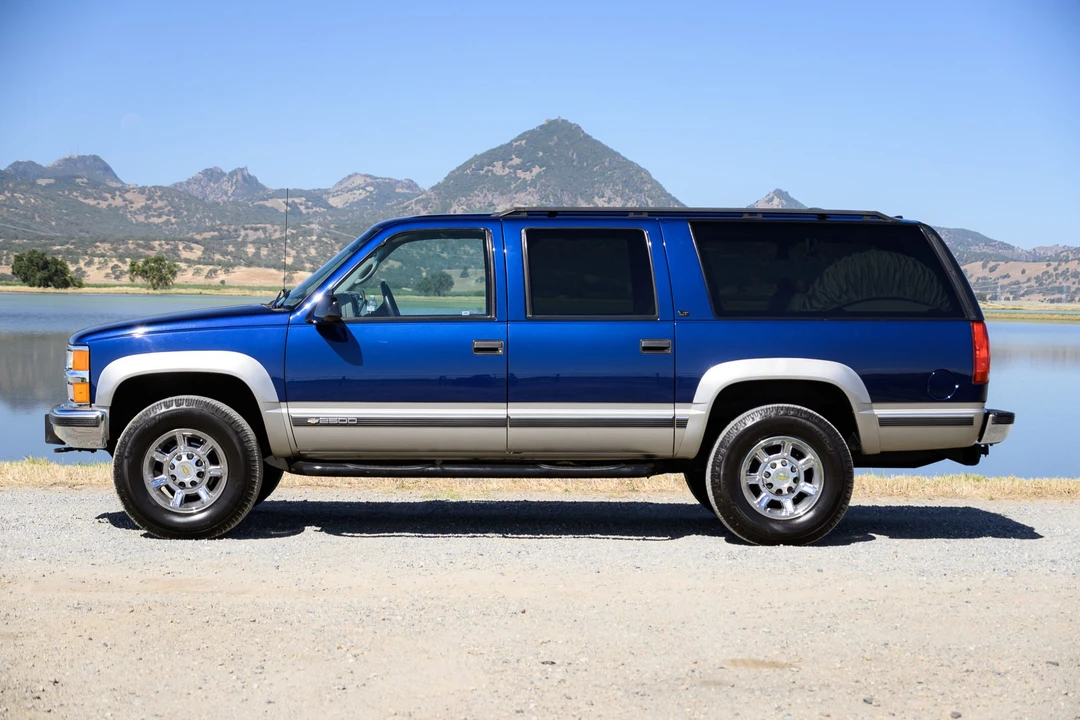 1999 Chevrolet Suburban 8th Gen - Image 22 of 31