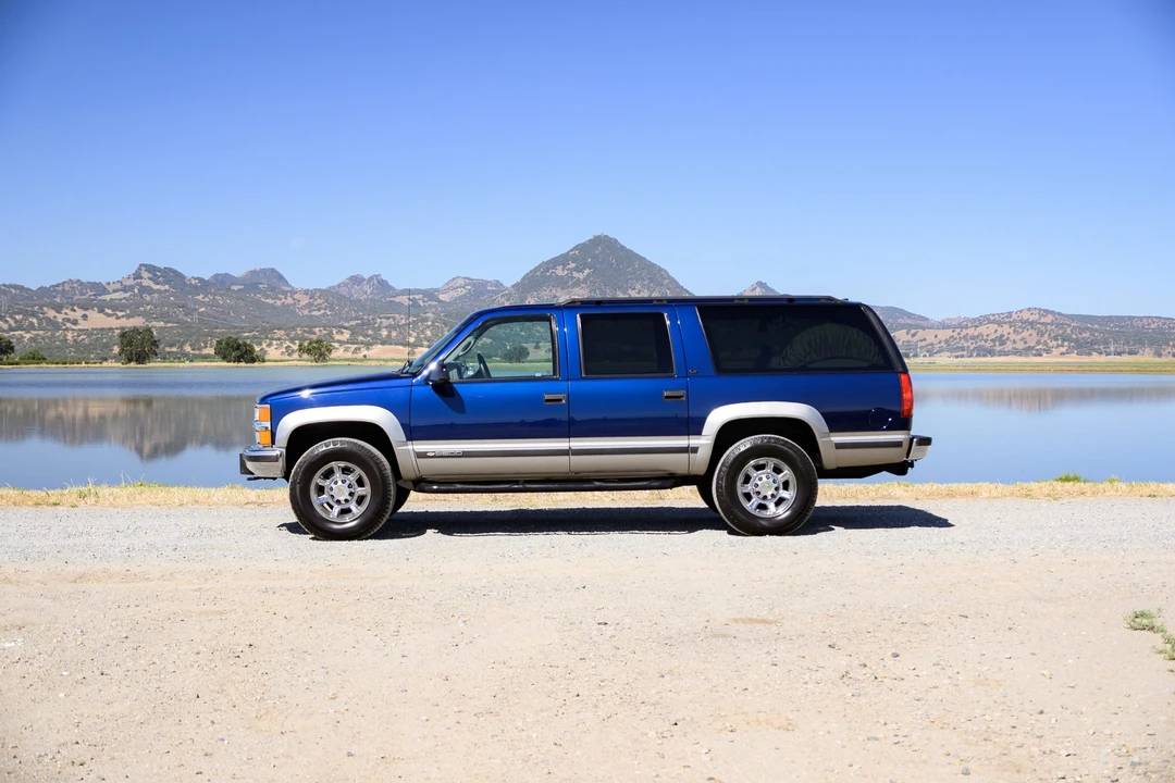 1999 Chevrolet Suburban 8th Gen - Image 23 of 31