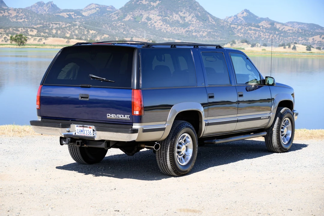 1999 Chevrolet Suburban 8th Gen - Image 14 of 31
