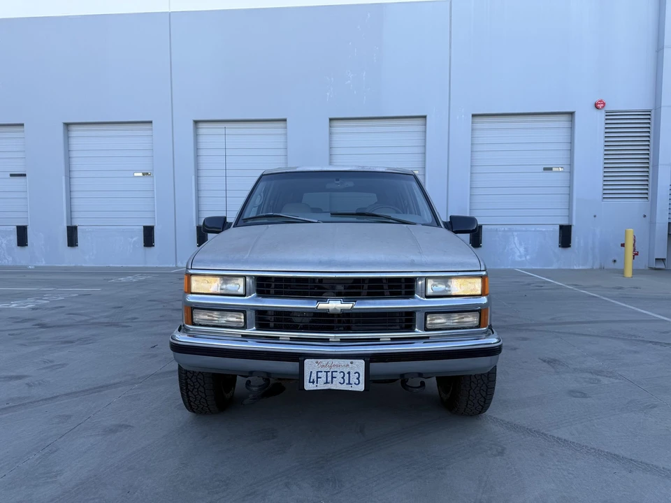 1999 Chevrolet Suburban 8th Gen - Image 17 of 31