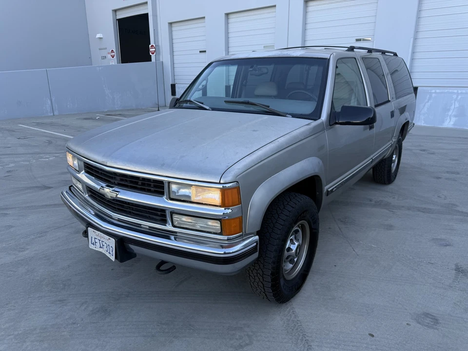 1999 Chevrolet Suburban 8th Gen - Image 6 of 31
