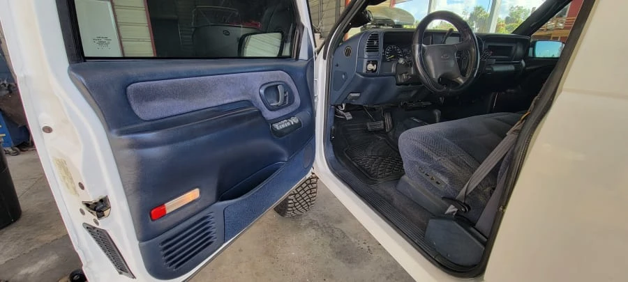 1999 Chevrolet C/K 4th Gen - Image 15 of 21