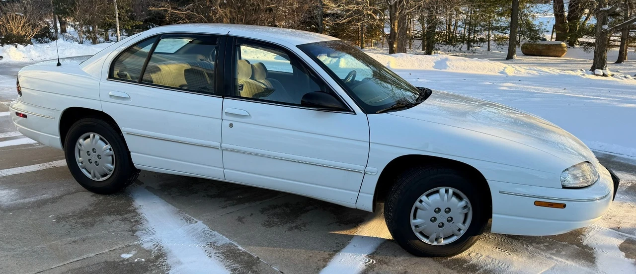 1999 Chevrolet Lumina - Image 5 of 21