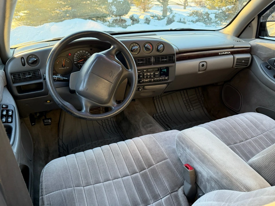 1999 Chevrolet Lumina - Image 14 of 21