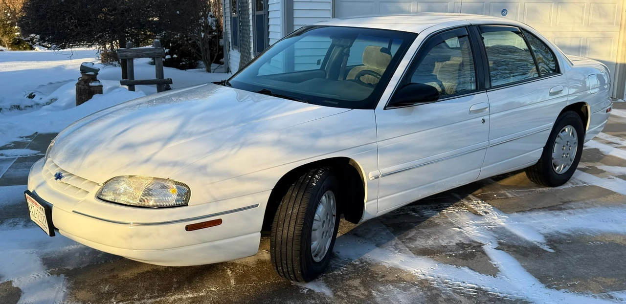 1999 Chevrolet Lumina - Image 8 of 21