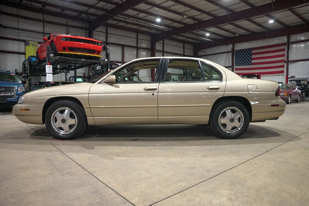 1999 Chevrolet Lumina - Image 4 of 21