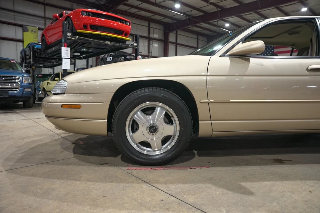 1999 Chevrolet Lumina - Image 3 of 12