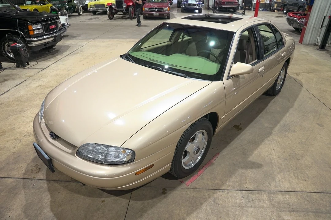1999 Chevrolet Lumina - Image 15 of 21