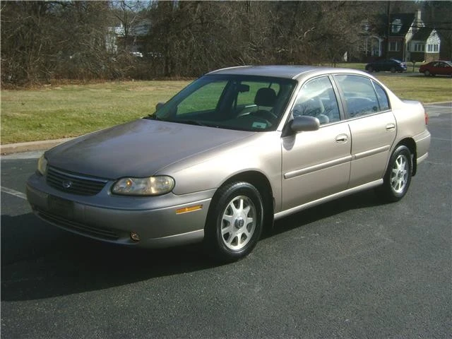 1999 Chevrolet Malibu - Image 9 of 12