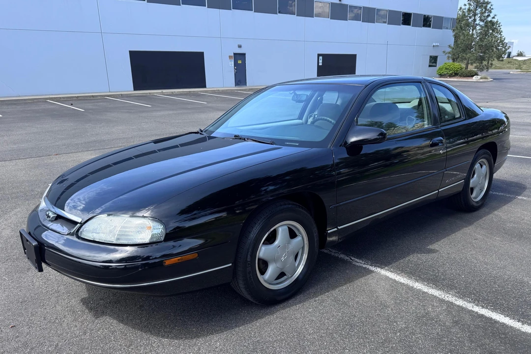 1999 Chevrolet Monte Carlo 5th Gen - Image 7 of 31