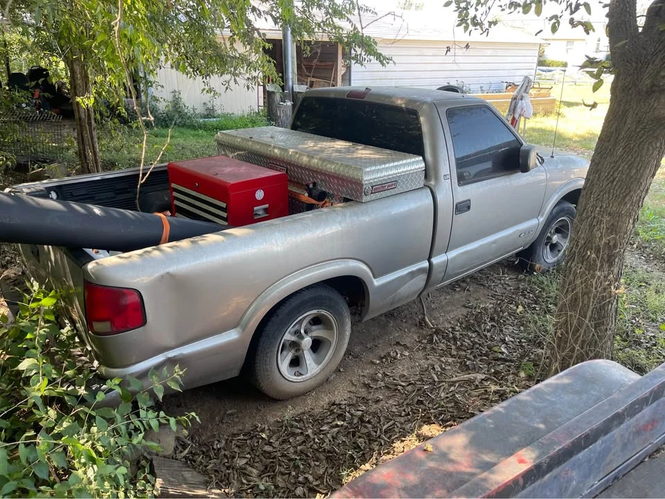 1999 Chevrolet S-10 - Image 3 of 3