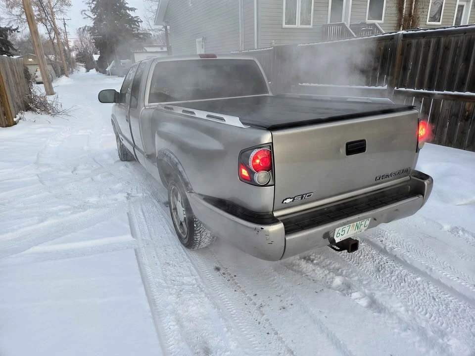 1999 Chevrolet S-10 - Image 4 of 5