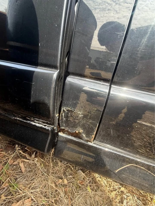 1999 Chevrolet S-10 - Image 2 of 3