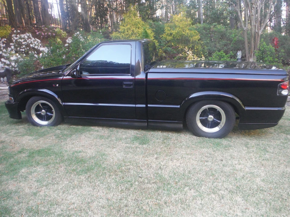 1999 Chevrolet S-10 Blazer 2nd Gen - Image 2 of 10