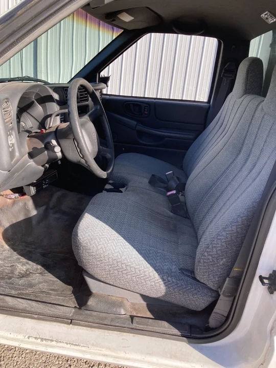 1999 Chevrolet S-10 - Image 19 of 20