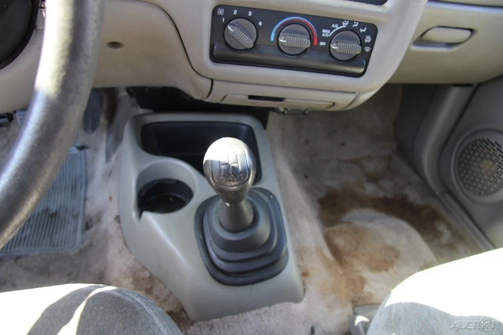 1999 Chevrolet S-10 - Image 17 of 21