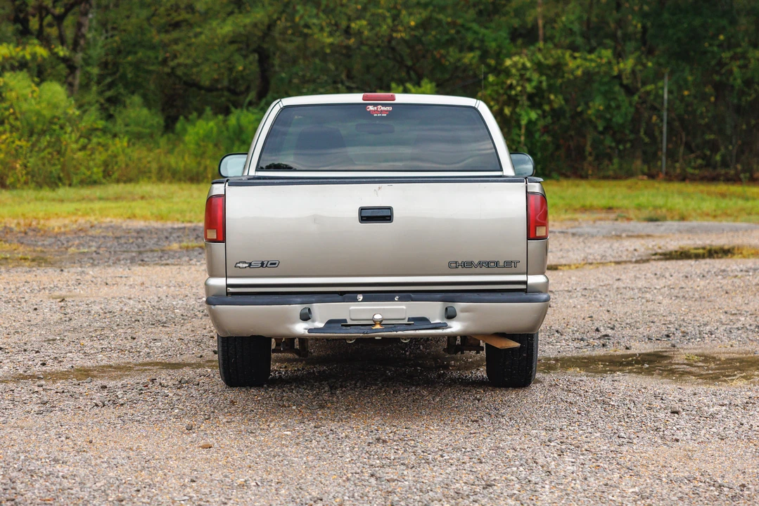 1999 Chevrolet S-10 - Image 5 of 31