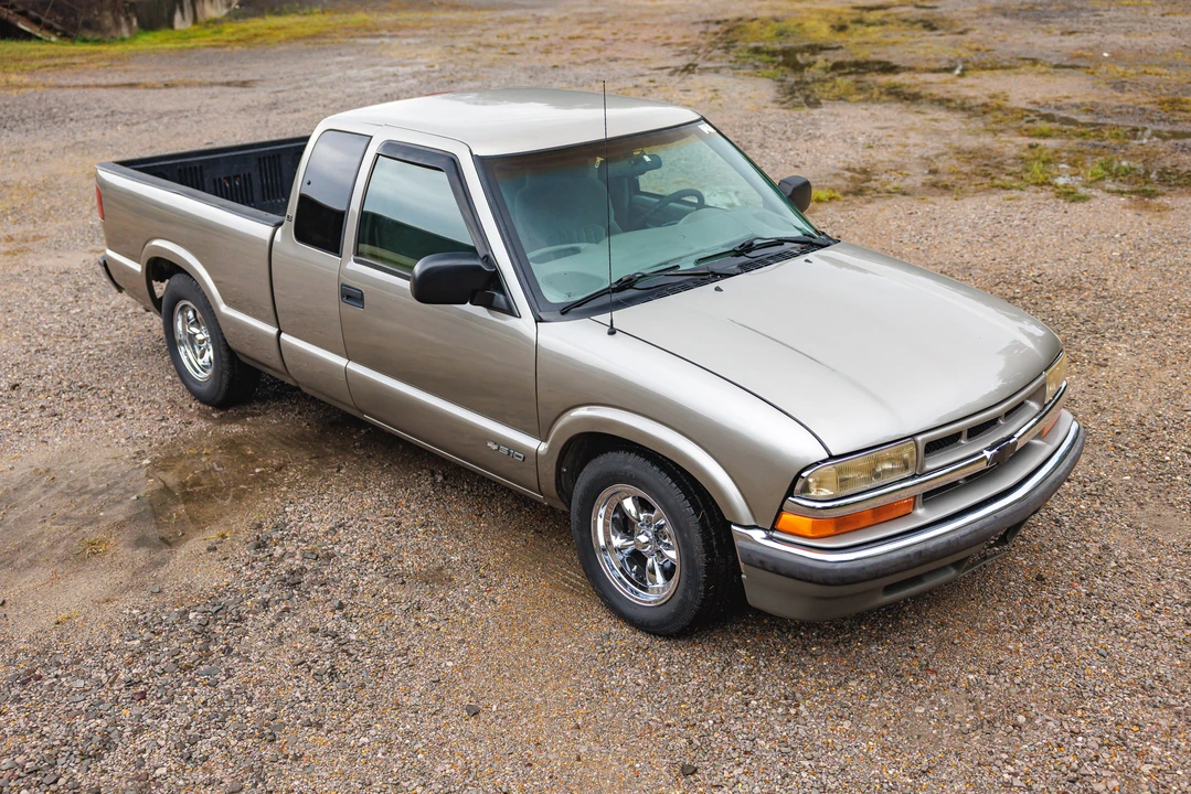 1999 Chevrolet S-10 - Image 9 of 31