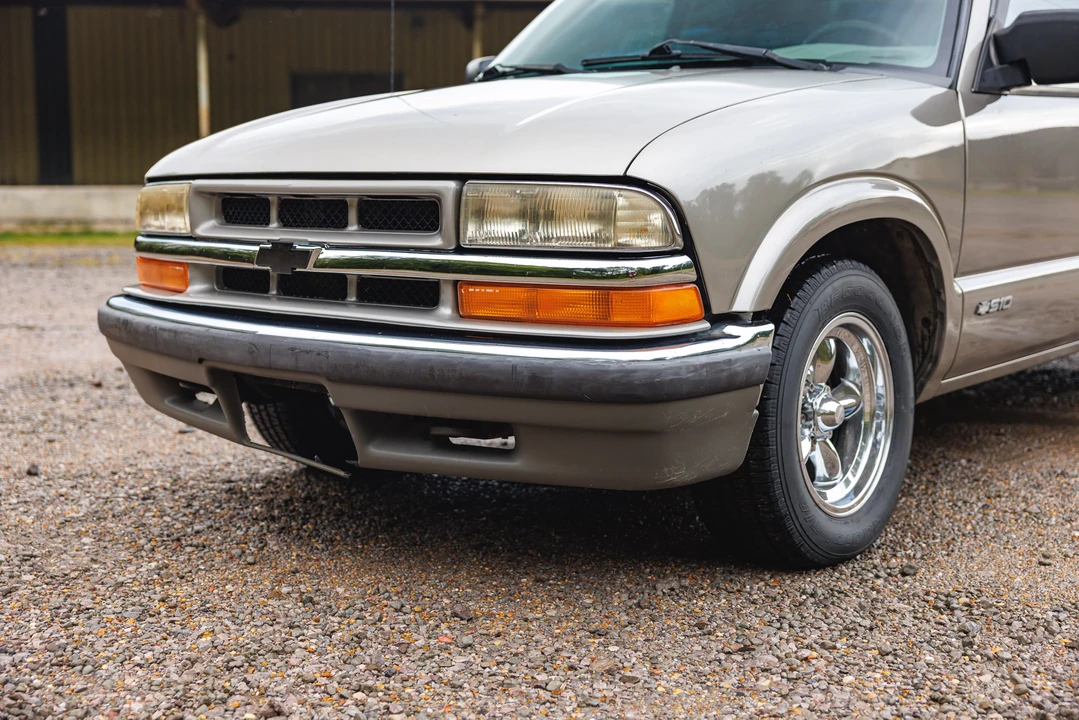 1999 Chevrolet S-10 - Image 11 of 31