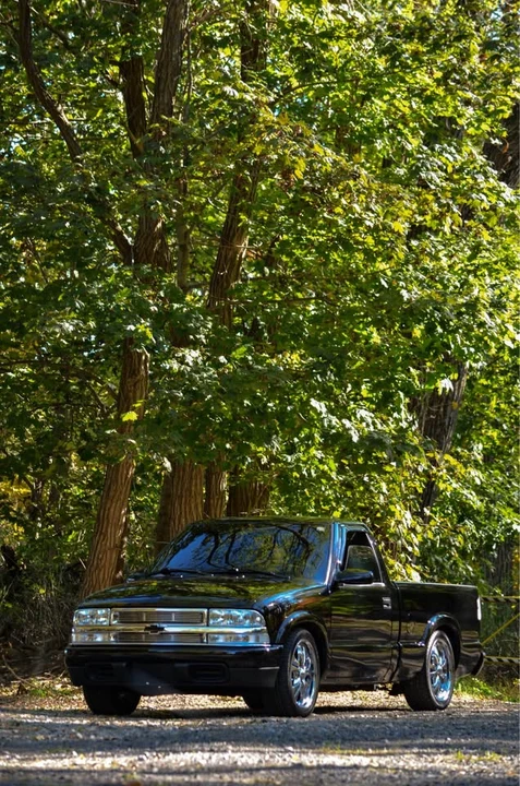 1999 Chevrolet S-10 - Image 4 of 12