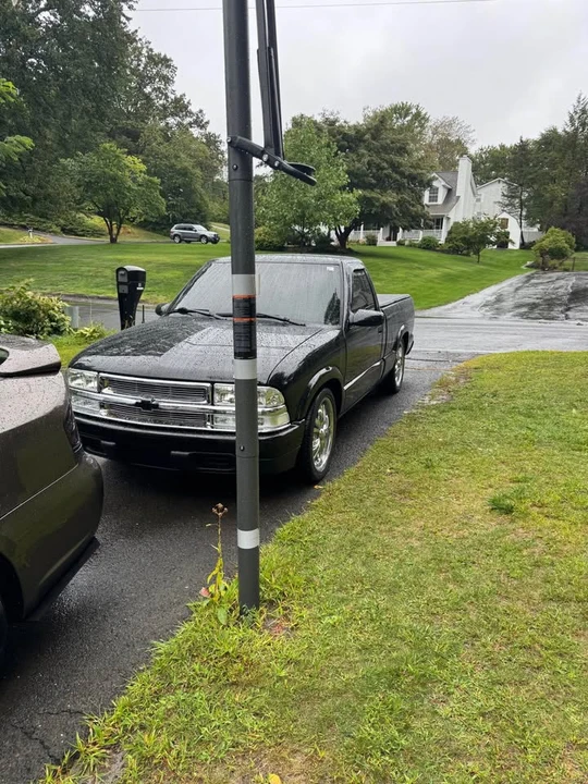 1999 Chevrolet S-10 - Image 9 of 12