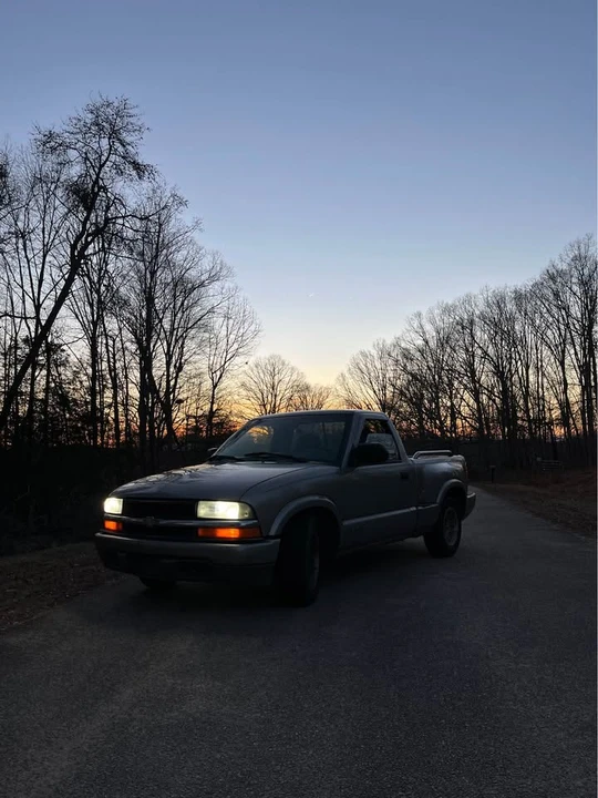 1999 Chevrolet S-10 - Image 3 of 3