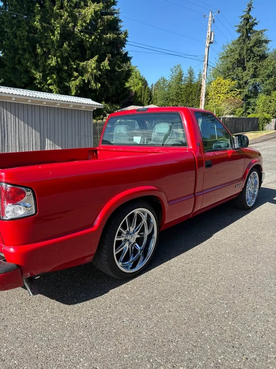 1999 Chevrolet S-10 - Image 4 of 14