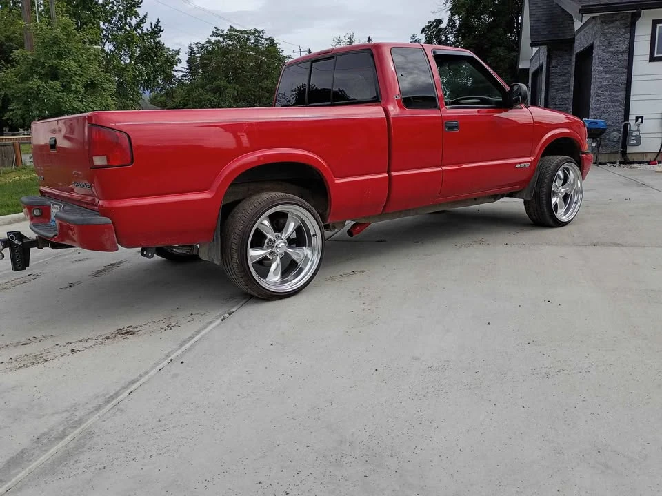 1999 Chevrolet S-10 - Image 3 of 5
